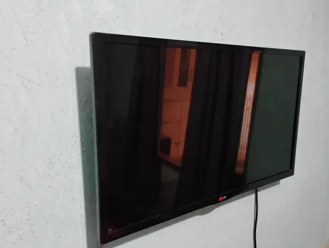 Vendo TV Smart LG 32"