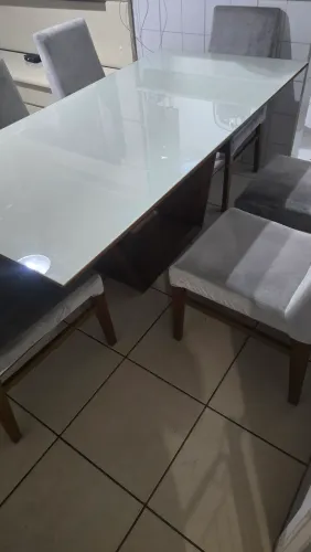Mesa tampo em vidro