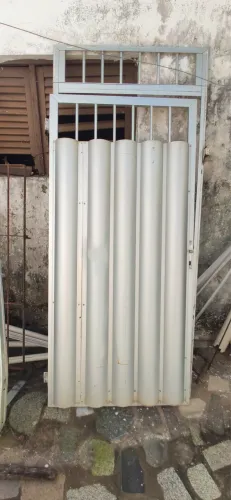 Portão de garagem alumínio 