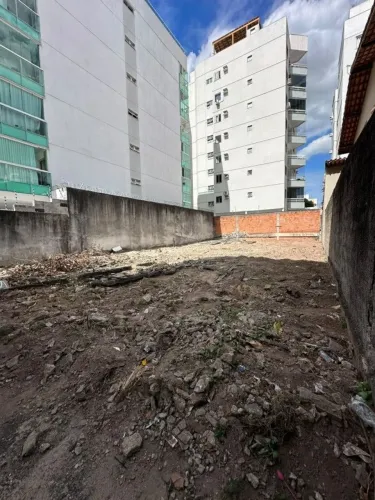 Terreno Exclusivo em JD CAMBURI| 300m2 de Potencial para Grandes Projetos