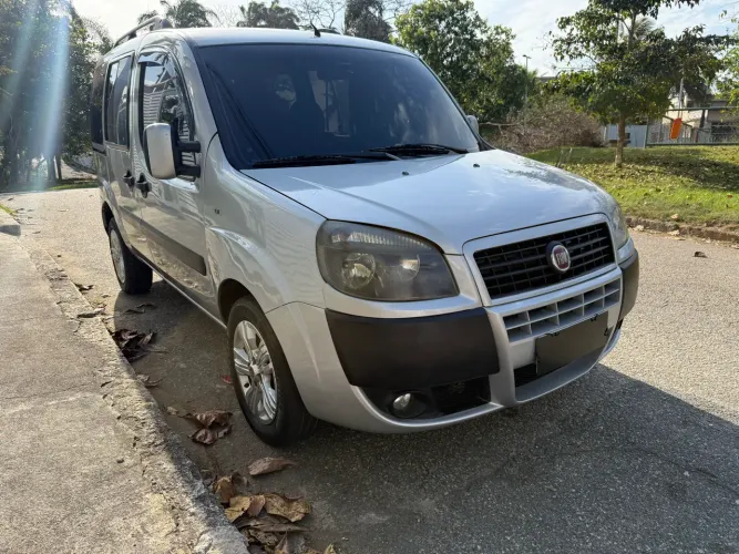 Fiat Doblo Essence 1.8 Flex 16V 5P 2017