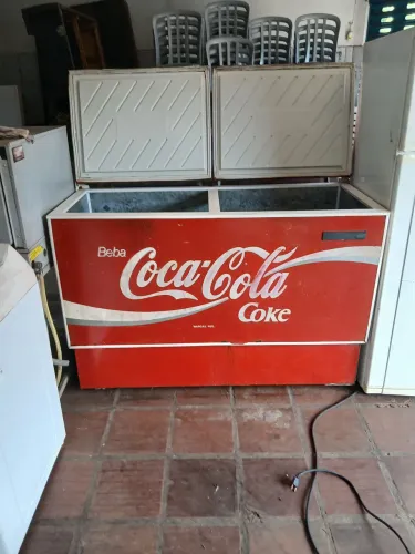 Freezer Reubly Coca-Cola - Leia o anúncio por favor