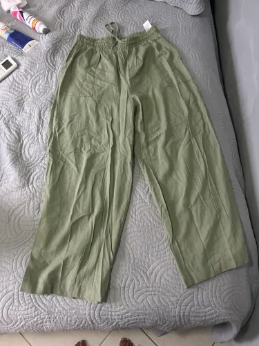 Calça de linho da Hering, usada por 1 vez, ótimo estado