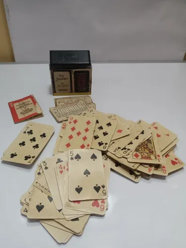 Jogo de baralho vintage kem