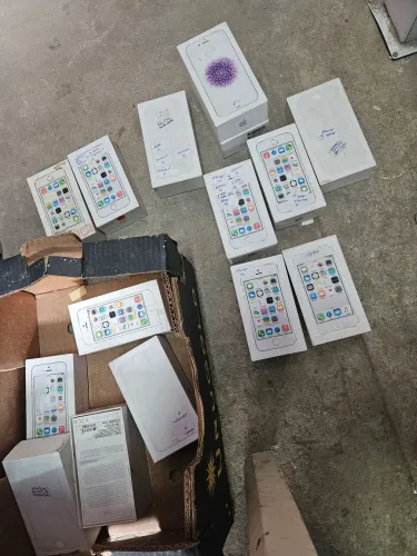 Vendo lote de caixinhas de celular antigos 