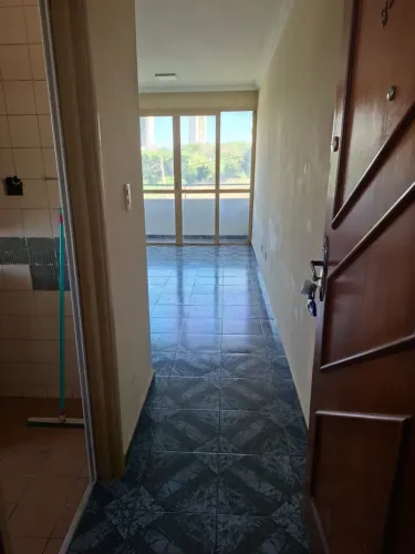 Apto para Alugar atrás do Shopping Pantanal, 400mts do Centro Politico Administrativo - Cu