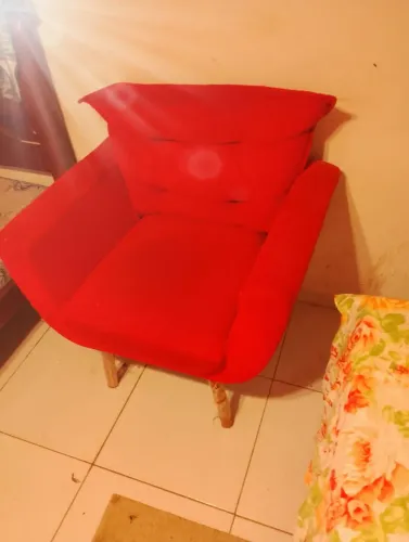 POLTRONA VERMELHA 