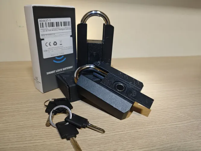 Cadeados smart c/digital robustos + controlador a distância