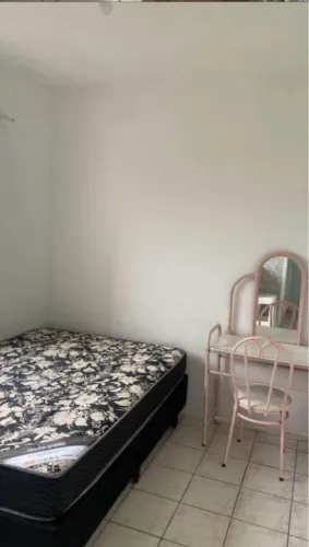 Quarto em apartamento compartilhado