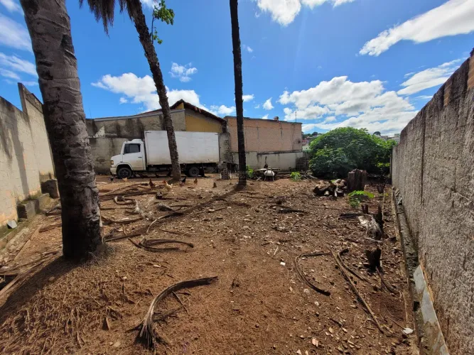 Lote de Esquina Murado com 395m² Bairro Cenáculo | Região de Venda Nova Belo Horizonte