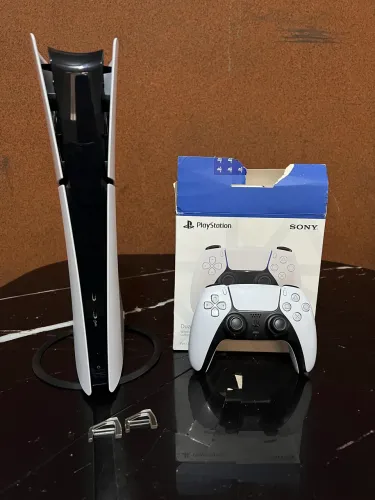 PlayStation 5 slim 1 terá 