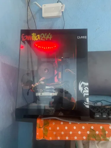 Vendo pc gamer 750 reais vai embora 