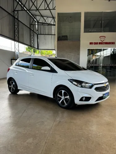 Chevrolet Onix Hatch LTZ 1.4 8V Flex Aut. 4P 2019