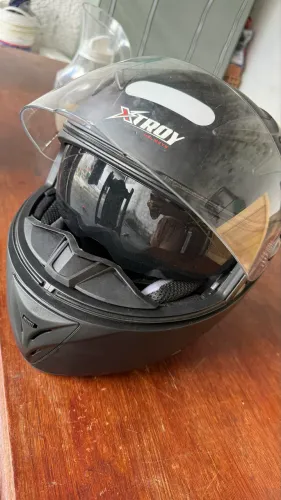 Capacete de moto profissional 