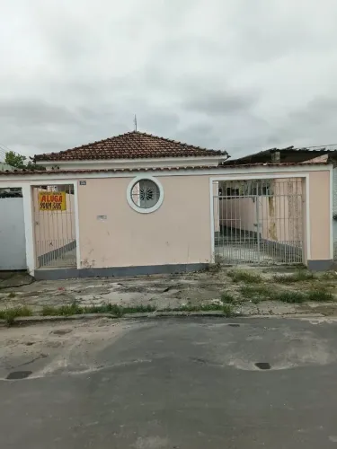 Alugo casa em realengo