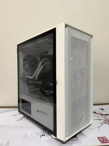 PC Gamer Ryzen 5 5600G | RTX 2060 | 16GB RAM | SSD 500GB | Branco ARGB