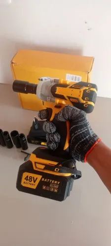 chave de Impacto Sem Fio com 2 baterias de 48V e Maleta
