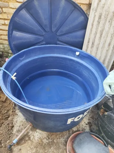 Vendo caixa de água 500 mil litros