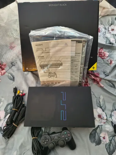 PlayStation 2 Midnight Black