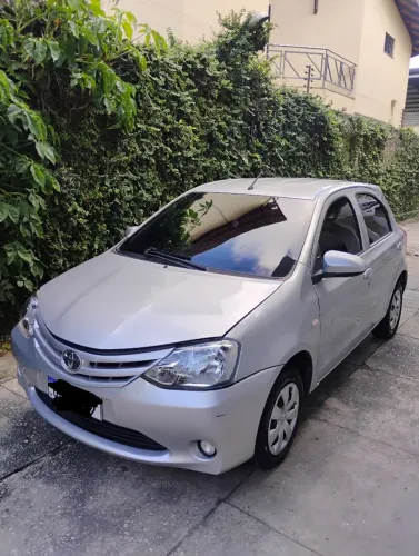 Toyota Etios X 1.3 Flex 16V 5P Mec. 2014