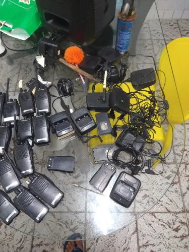 Rádios HT baofeng 777S pra conserto ou retirada de peças