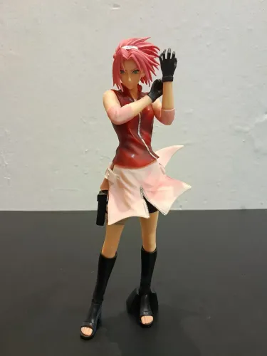 Action Figure Naruto Shippuden - Sakura Haruno 27cm