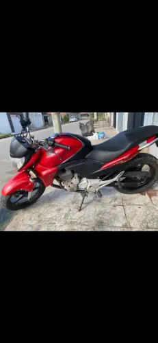 Vendo ou troco Cb 300