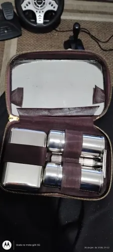 Kit de barbear antigo, do ano de 1940