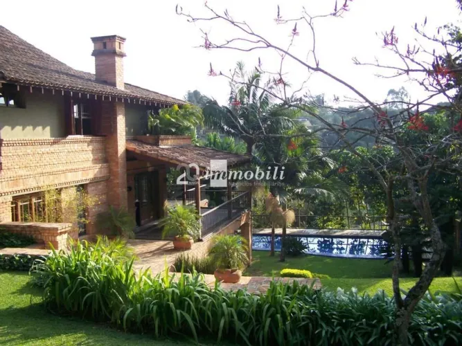 Casa à venda em Cotia, Granja Viana, com 4 suítes, com 740 m², Jardim Mediterrâneo