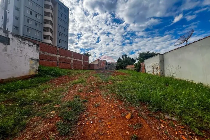 Excelente terreno à venda Vila Independência - Piracicaba-SP - 570m2 - R$ 470.000,00