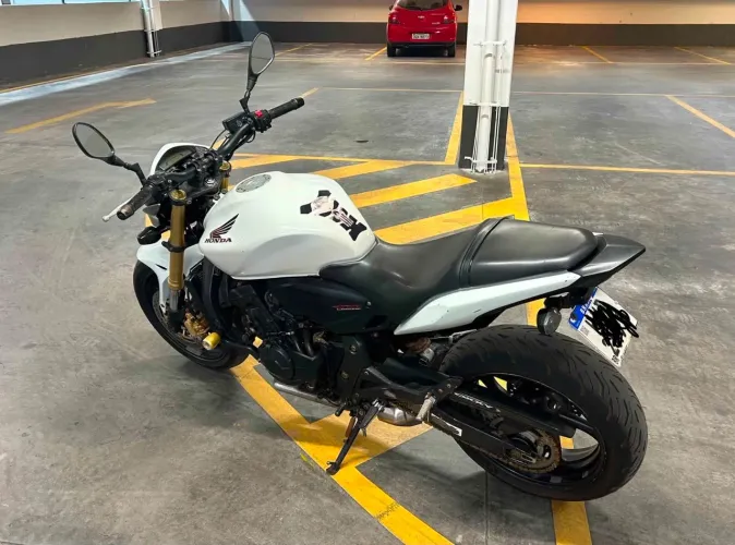 Hornet 2012