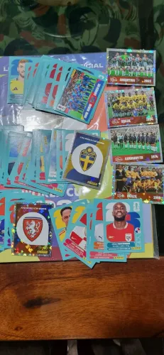 Lote com 80 figurinhas do álbum da Copa do Mundo 2026