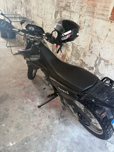 Xtz 125  ótima pra trabalhar 
