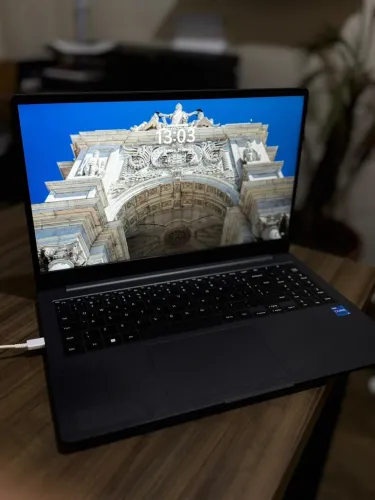 Galaxy Book2 Intel® Core? i5-1235U, Windows 11 Home, 8GB, 256GB SSD, Intel Iris, 15.6'' 