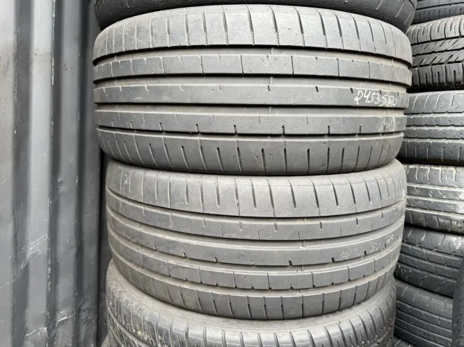 4 pneus usado em ótima qualidade 245 35 20 Goodyear