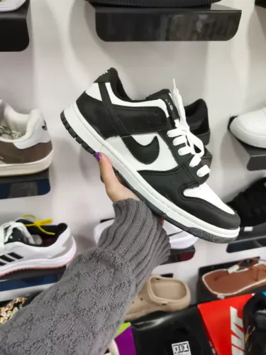 TENIS NIKE DUNK PANDA PRETO BRANCO