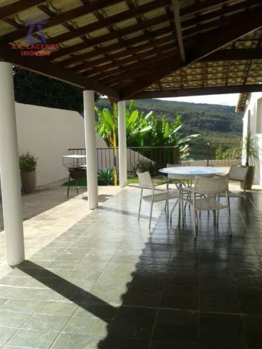 Casa residencial à Venda, 800 m² de área total - Grão Mogol