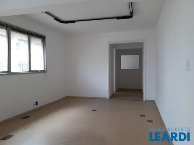 CONJ. COMERCIAL - VILA MARIANA - SP