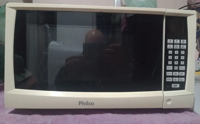 MICROONDAS PHILCO 20 LITROS FUNCIONANDO PERFEITAMENTE