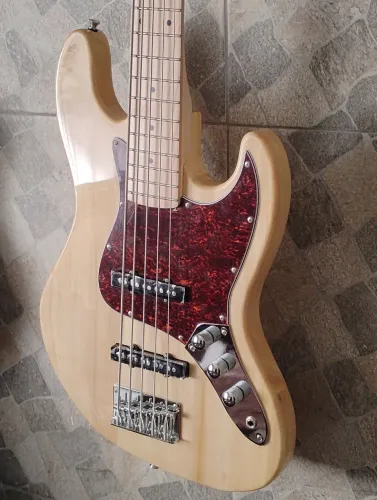 Baixo Jazz Bass 5 cordas NOVO