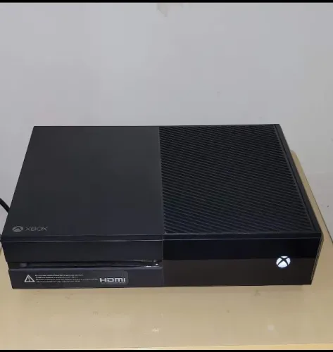 XBOX FAT 2 CONTROLES 1TB + 14 JOGOS