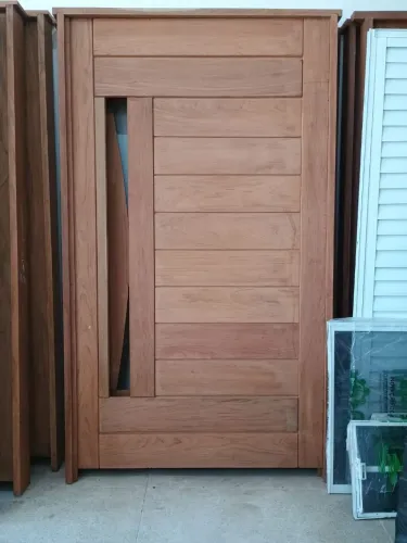 PORTA PIVOTANTE EM JATOBÁ - R$1749,90