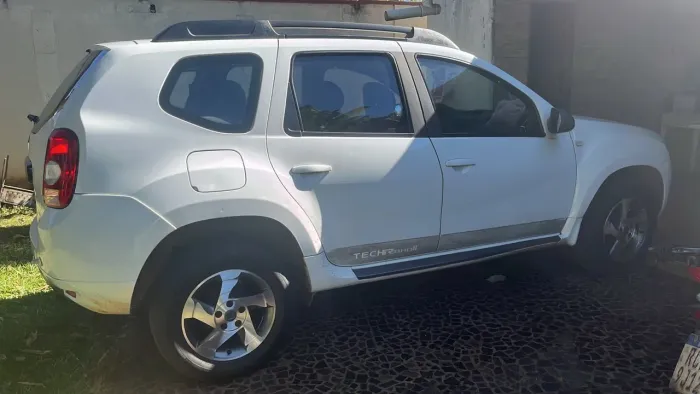 Renault Duster Dynamique 2.0 Hi-flex 16V Aut. 2015