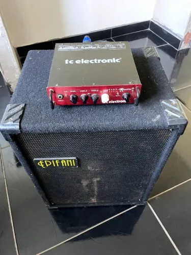 Gabinete de Baixo EPIFANI (MADE IN USA) 3.000,00 + Cabeçote Tc Eletronics 2.000,00