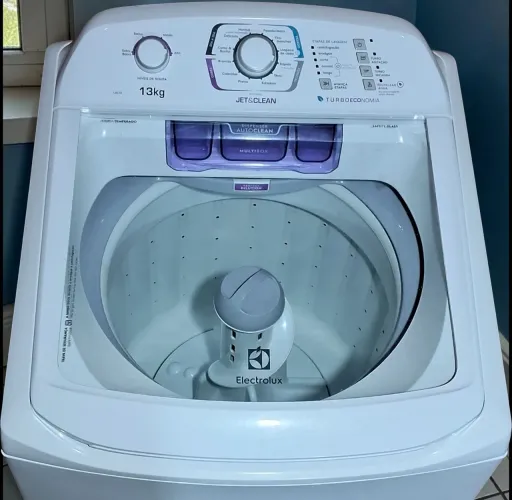 Maquina de lavar electrolux 13kg semi-nova