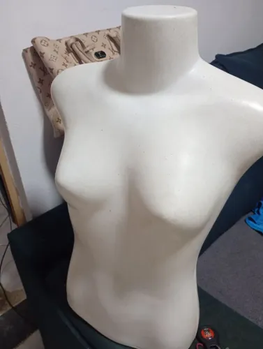 Baniquim busto