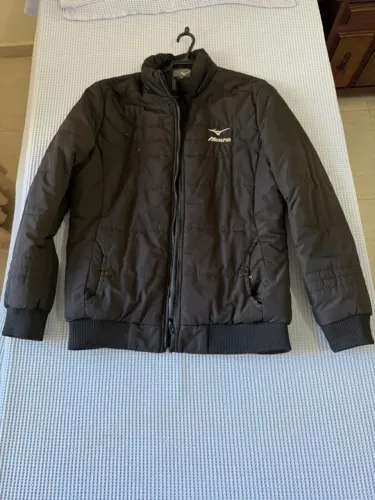 Título: Jaqueta Mizuno Preta Masculina Puffer Tam. P - R$ 150 Jaqueta Mizuno preta, model