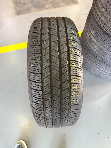 Pneu 275/55/20 nexen