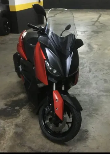 Xmax 250 (2021)