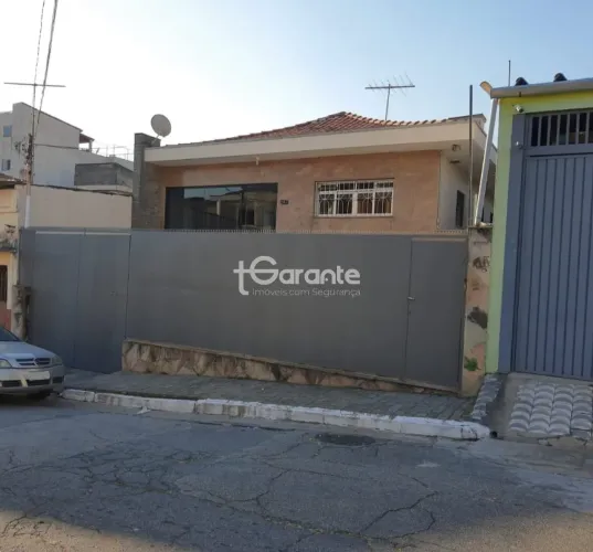 Casa para venda e aluguel na Vila Formosa com 450m² em um terreno de 10 x 25 e 6 vagas de 